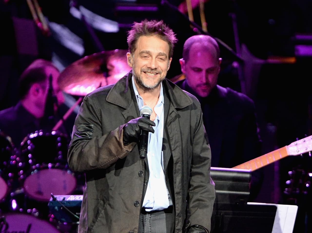 El tema 'Esclavo de tu amor', el cual escribió junto con Cachorro López, quedó nominado como Mejor Canción de Rock.