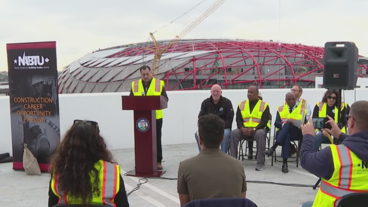 Empleos y carreras: las oportunidades en medio de la construcción del Intuit Dome, en Inglewood