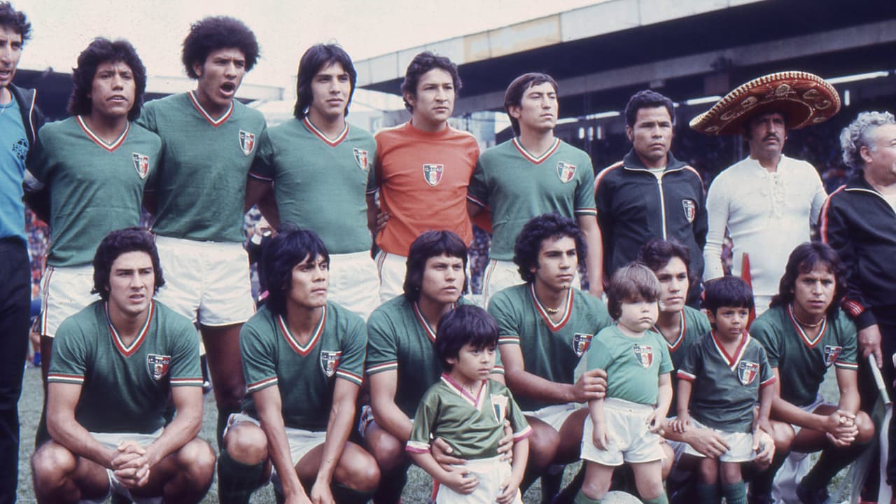 La evolución histórica de los diseños en las playeras mundialistas del Tri