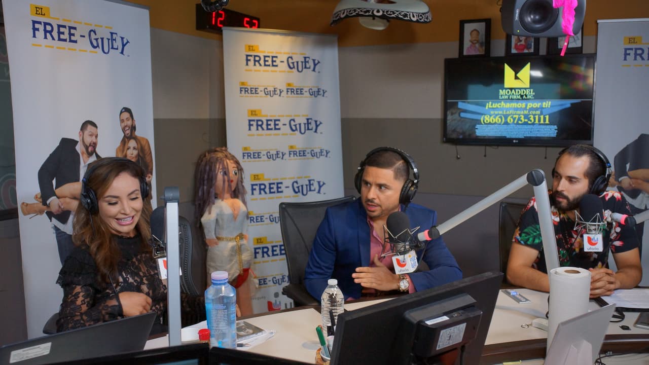 <b><a href="http://www.univision.com/temas/larry-hernandez">Larry Hernández</a></b> está de manteles largos con su nuevo disco 'Lo Blanco y Lo Negro de Mi Vida' y confesó que algunas de las canciones las escribió en la carcel.