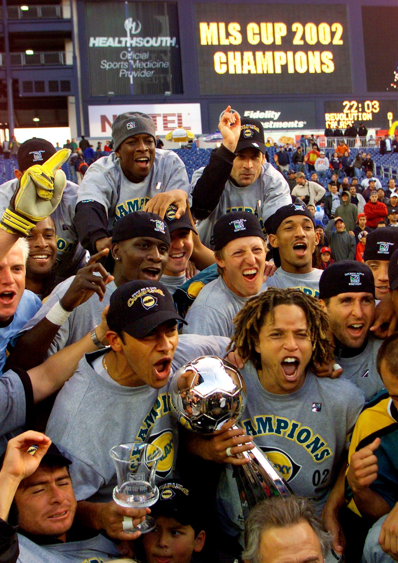 Además del delantero guatemalteco ese Galaxy campeón en 2002 contaba con figuras como Cobi Jones (Reuters)
