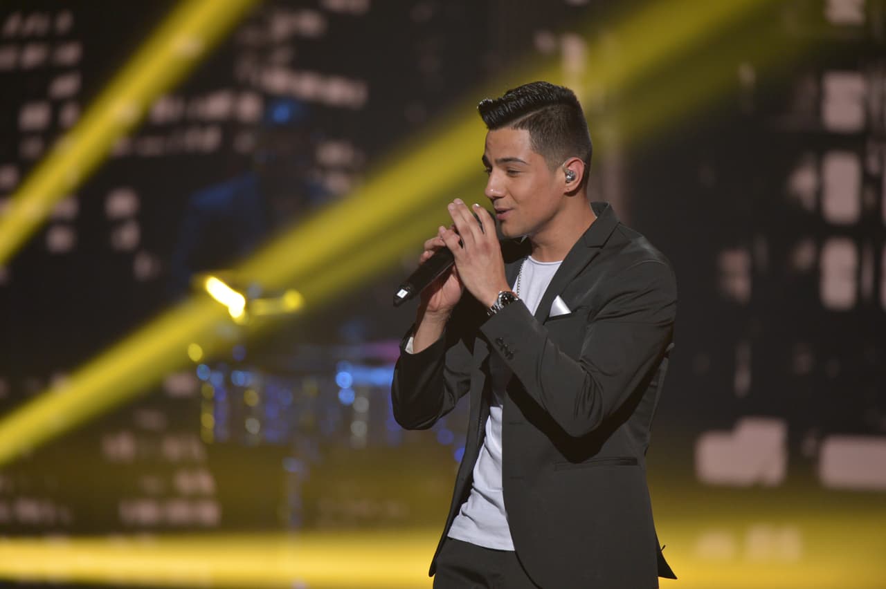 La semifinal de La Banda no estuvo apta para cardíacos. Johann se fue, Laura lloró y los Storm Troopers metieron más miedo que los jueces. Reik y Luis Coronel fueron los inviitados de la noche. Y conocimos al cuarto juez.