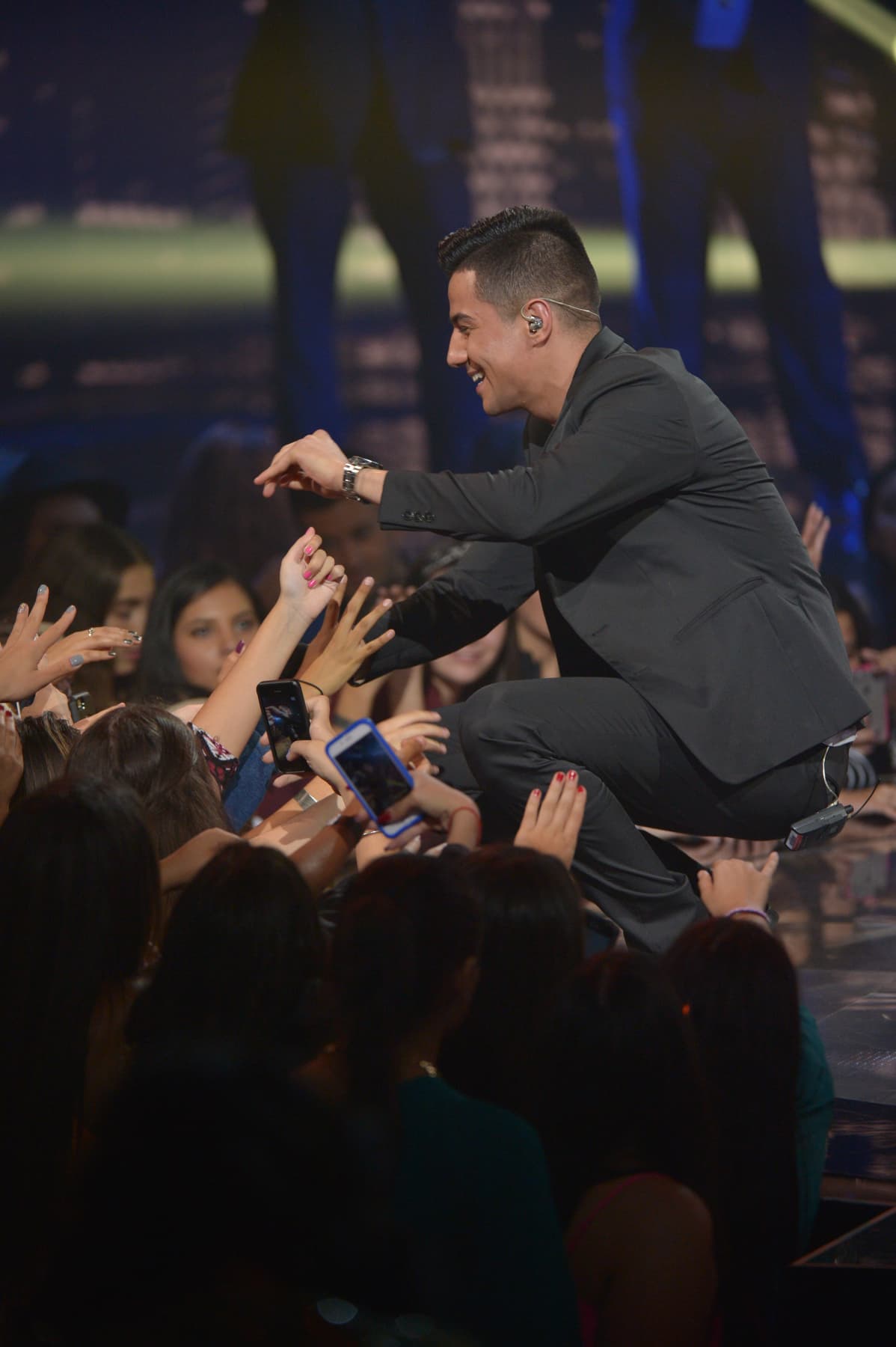 La semifinal de La Banda no estuvo apta para cardíacos. Johann se fue, Laura lloró y los Storm Troopers metieron más miedo que los jueces. Reik y Luis Coronel fueron los inviitados de la noche. Y conocimos al cuarto juez.