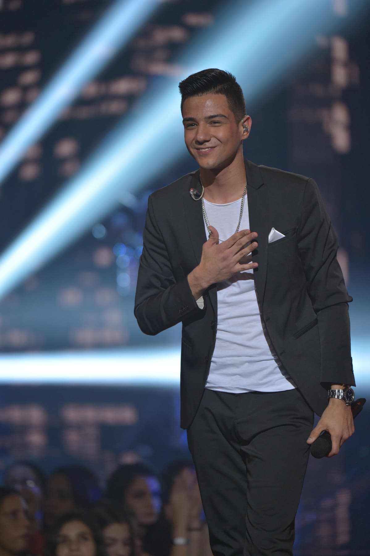 La semifinal de La Banda no estuvo apta para cardíacos. Johann se fue, Laura lloró y los Storm Troopers metieron más miedo que los jueces. Reik y Luis Coronel fueron los inviitados de la noche. Y conocimos al cuarto juez.