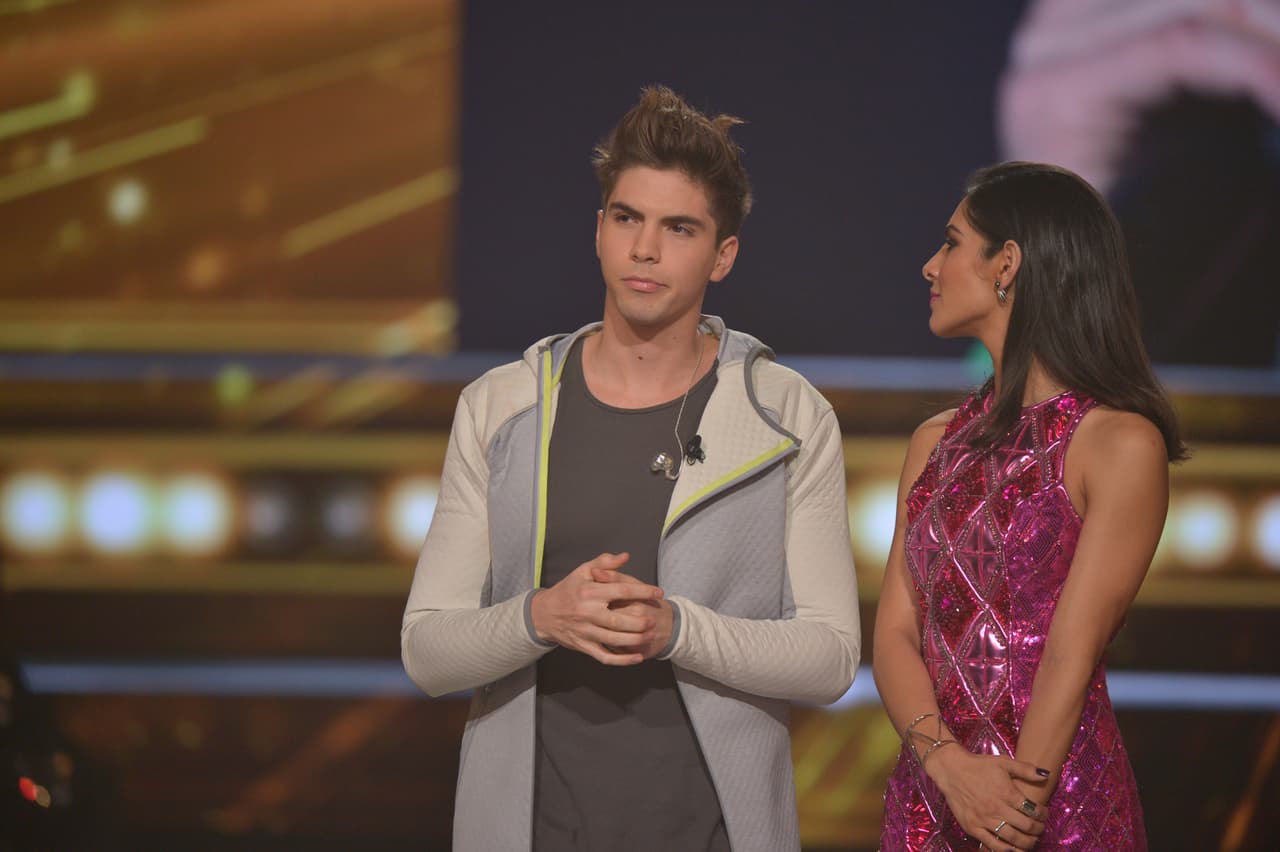 La semifinal de La Banda no estuvo apta para cardíacos. Johann se fue, Laura lloró y los Storm Troopers metieron más miedo que los jueces. Reik y Luis Coronel fueron los inviitados de la noche. Y conocimos al cuarto juez.