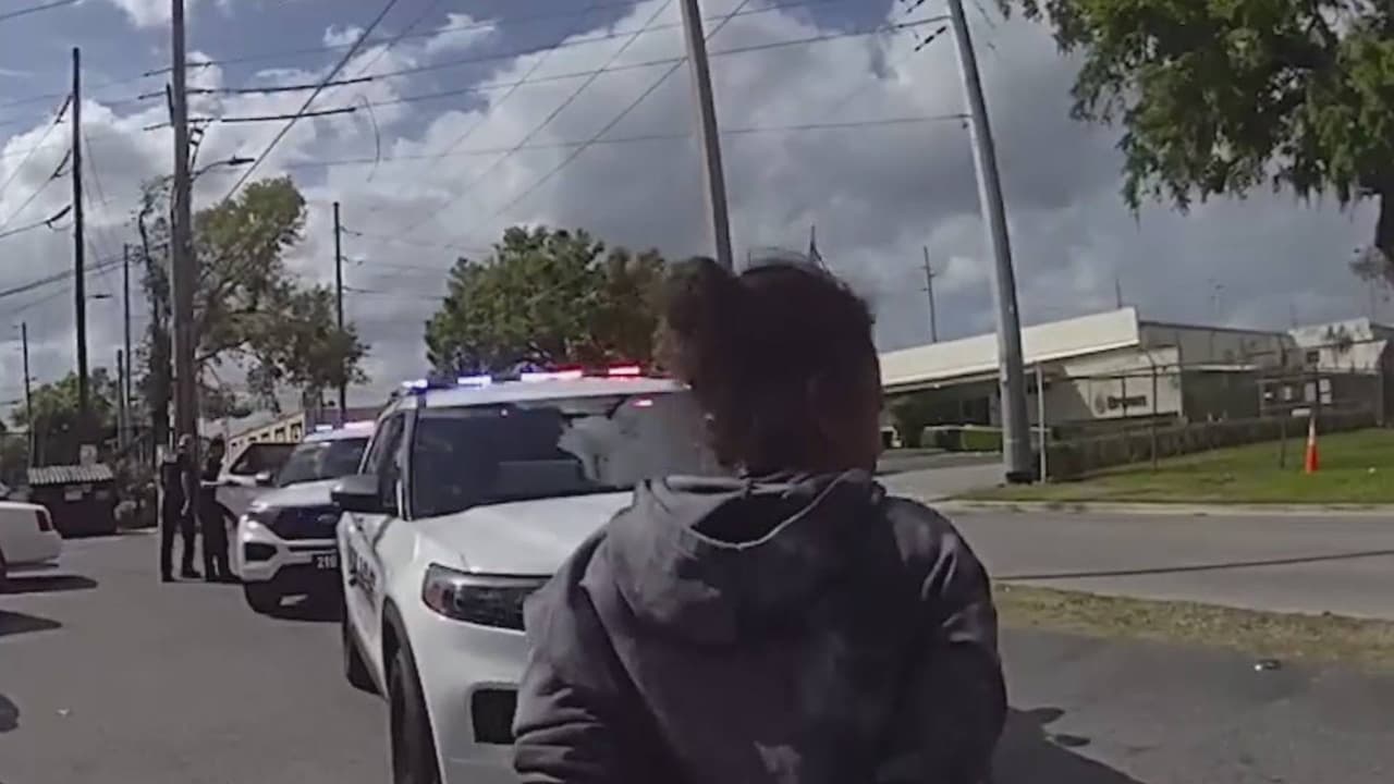 Indignación en Winter Haven por video policial de una niña de 3 años imitando a su madre detenida