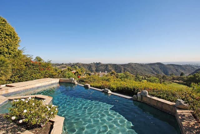 Pagó por ella al parecer casi 2.40 millones de dólares.