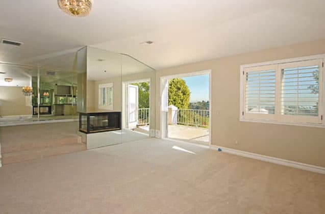 Son habitaciones espaciosas, aquí con terraza.