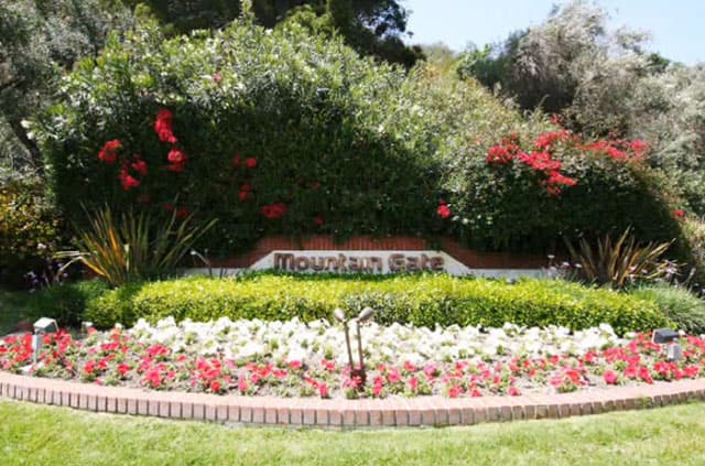 Kate vive en el exclusivo fraccionamiento Mountain Gate Country Club.