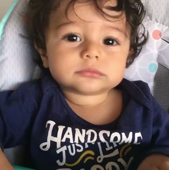 Baby Joshua ya quiere hablar ¿será que dice mamá o papá? (Octubre 14, 2016).