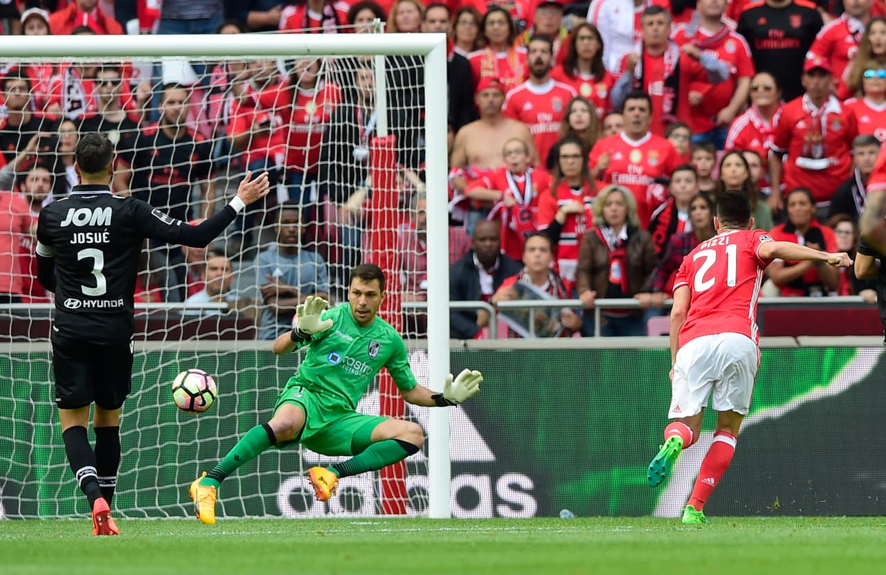 Pizzi puso el tercer gol al minuto 37 del primero tiempo, confirmando por qué es uno de los goleadores de su equipo esta temporada.