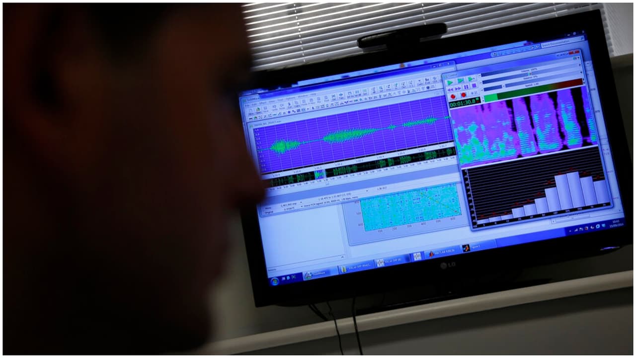 “Era su voz”: Madre dice que estafadores usaron inteligencia artificial para fingir secuestro de su hija