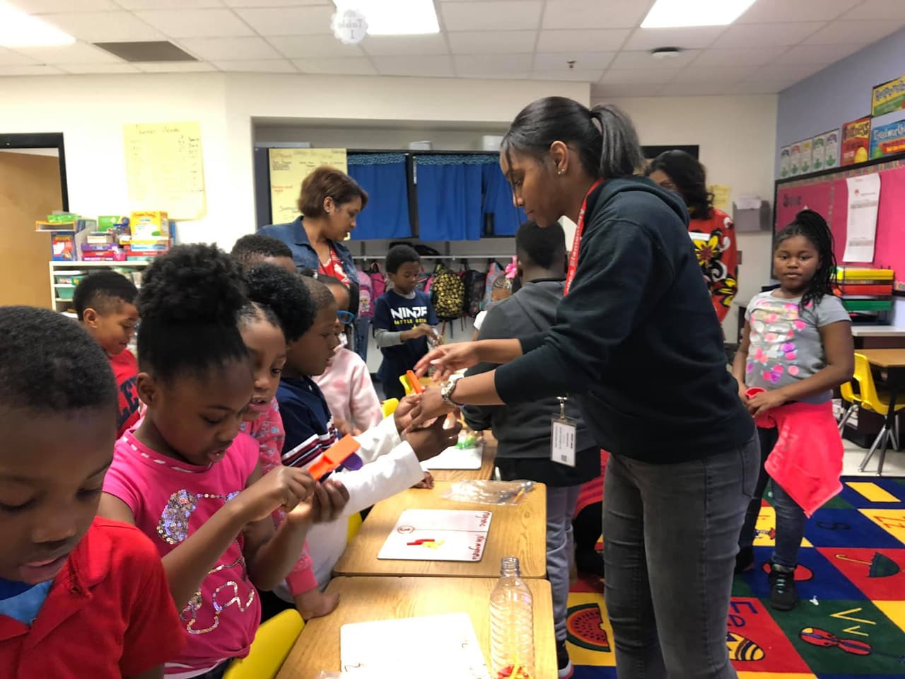 <b>Escuelas públicas del condado de Fulton</b>. Fecha de inicio: 12 de agosto. Más información 
<a href="https://www.fultonschools.org/Page/1" target="_blank">aquí</a>.