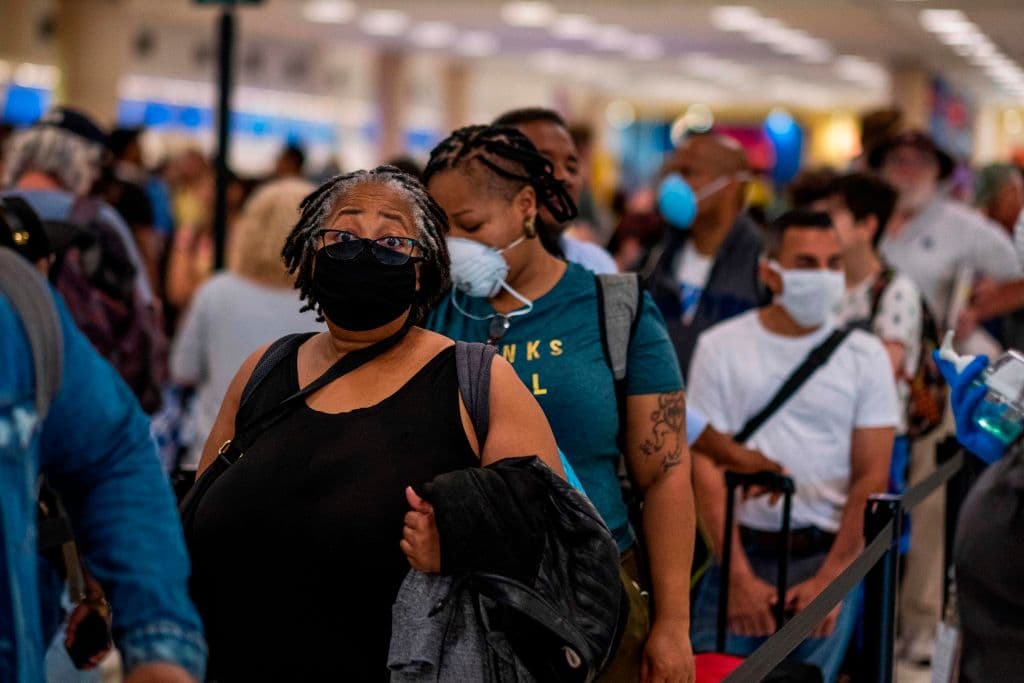 El plasma de pacientes recuperados del coronavirus puede servir de ayuda para otras personas contagiadas.