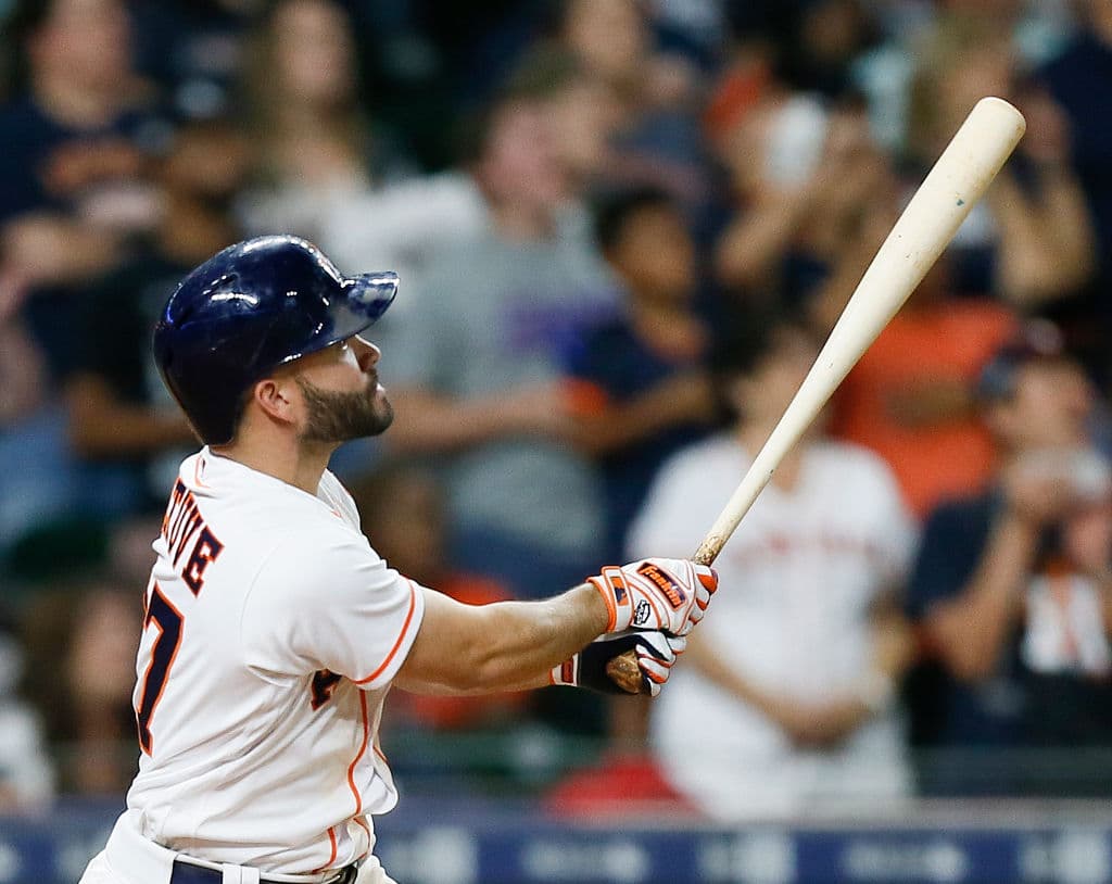 Apodado 
<i>Astroboy</i>, el jugador de 28 años ha demostrado sus cualidades en la MLB desde su debut en 2011, siempre con el equipo de Houston.