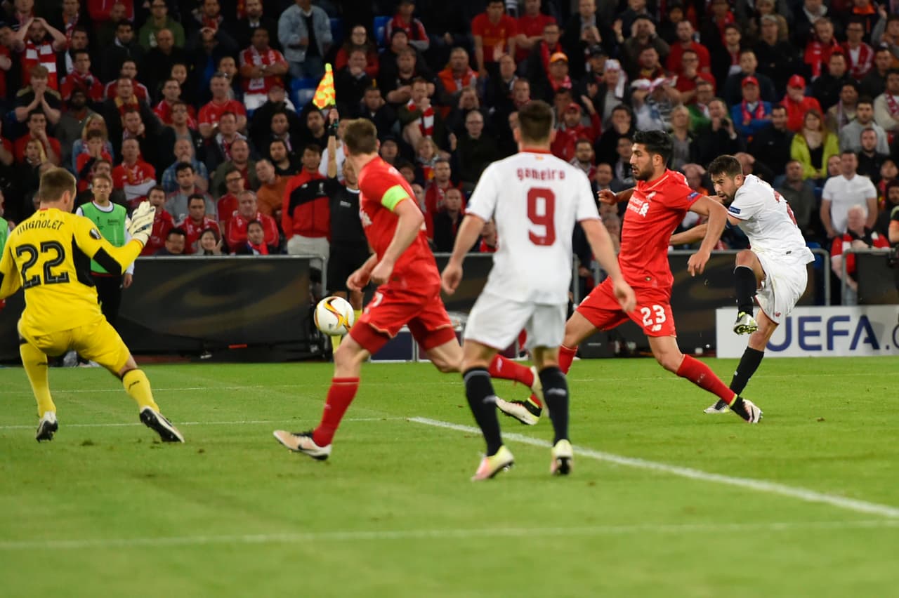 Cuando Liverpool parecía recuperarse en el juego vendría Coke para convertirse en el héroe español con sus goles.