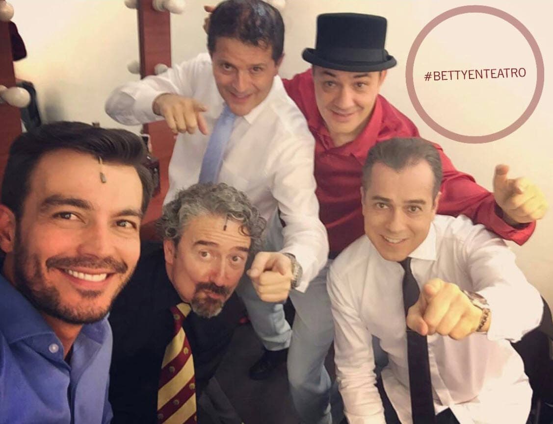 Los galanes de la historia continúan provocando suspiros entre sus fieles seguidoras.