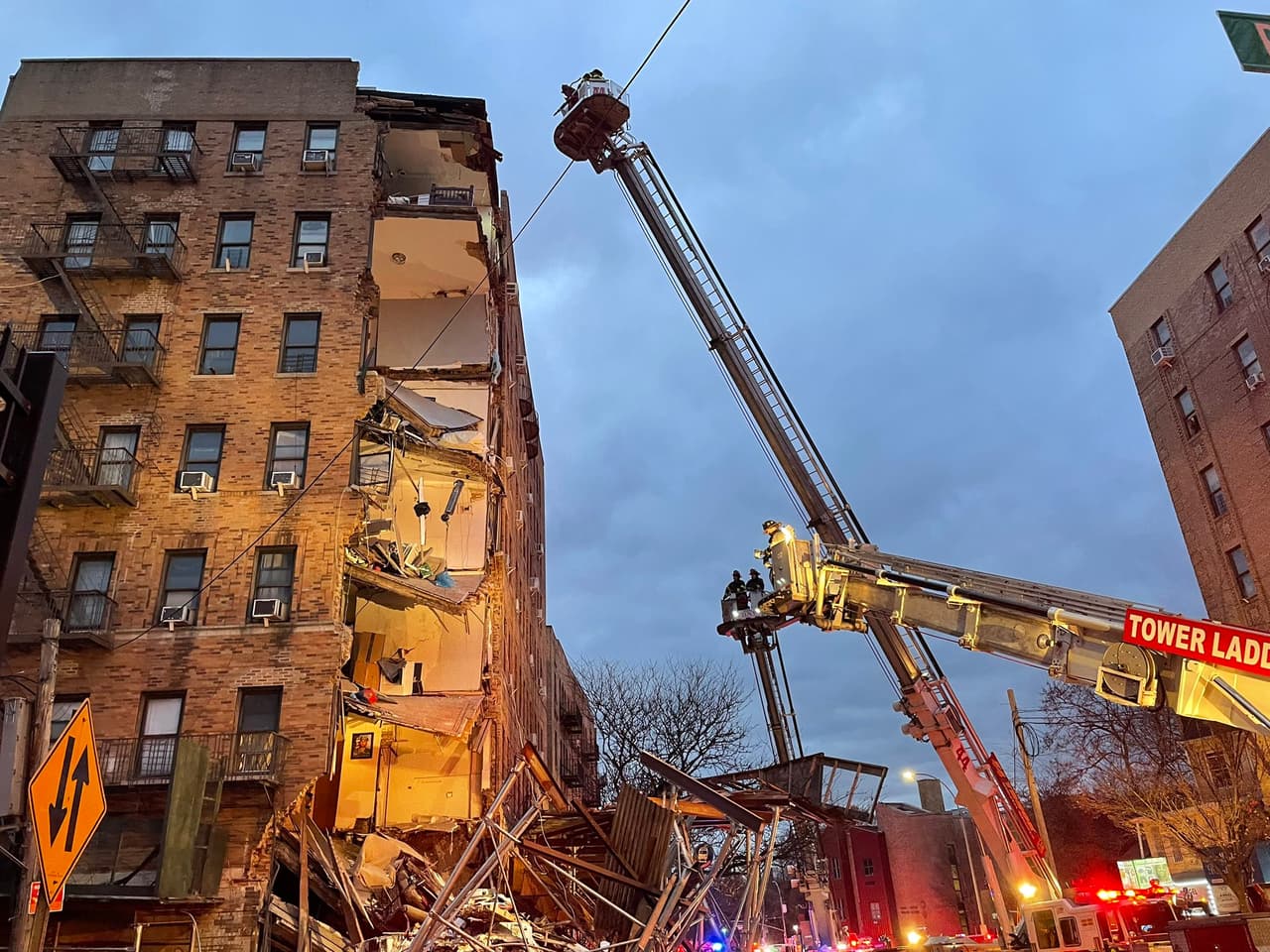 Los vecinos quedaron sin hogar en cuestión de segundos, a sólo días de las celebraciones navideñas.
<br>