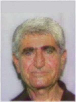 <b>Moustafa Abed Ayoub </b>es buscado
<b> </b>por obtener la ciudadanía y la naturalización estadounidense de forma ilegal. Se cree que se encuentra actualmente en Siria y se sabe que viaja periódicamente al Líbano.