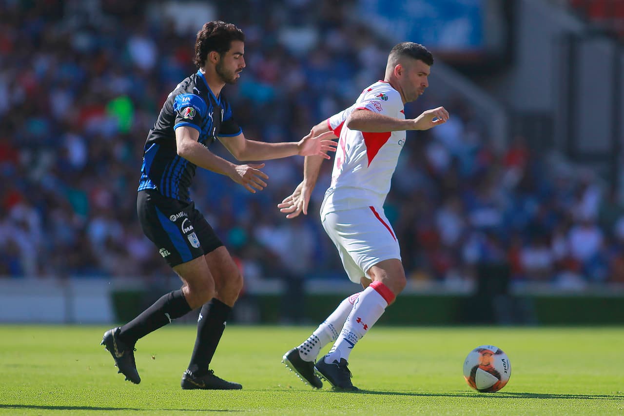 Para la parte complementaria el equipo local cedió la inciativa pero los visitantes no fueron capaces de aprovechar los espacios.