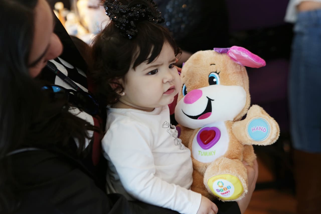 La pequeña nos robó el corazón desde el momento que nació. Es la consentida de todos y como dice Ana Patricia, es la nueva reina de su casa.