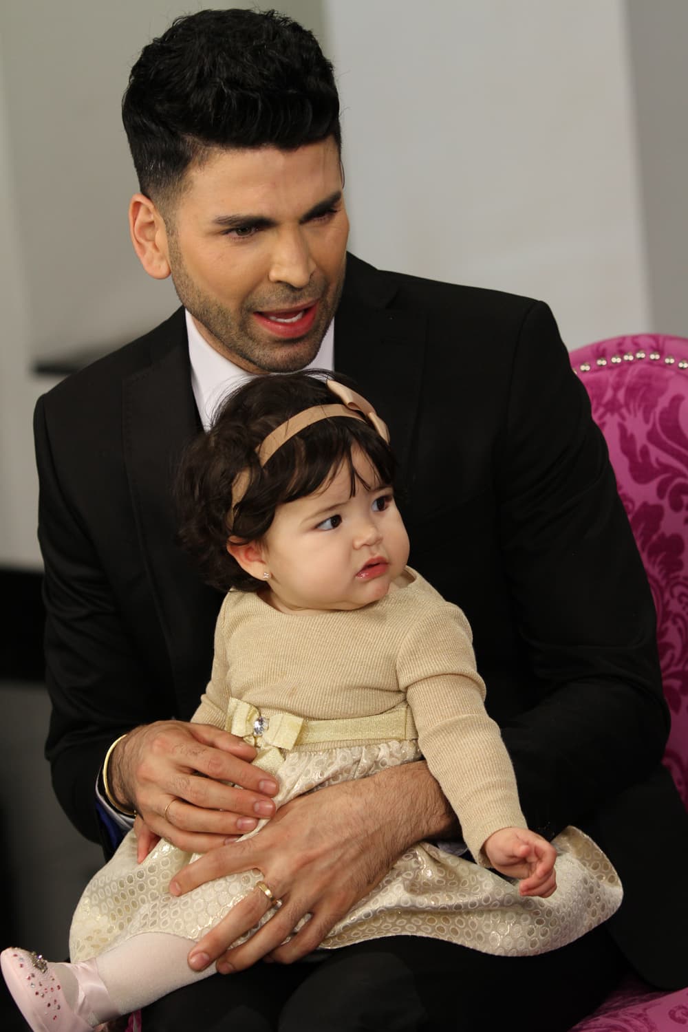 La pequeña nos robó el corazón desde el momento que nació. Es la consentida de todos y como dice Ana Patricia, es la nueva reina de su casa.