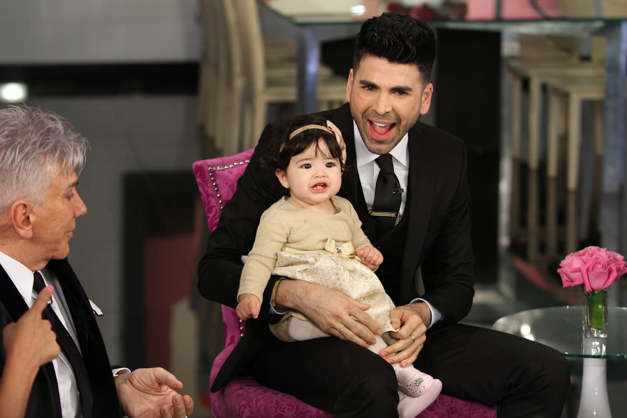 La pequeña nos robó el corazón desde el momento que nació. Es la consentida de todos y como dice Ana Patricia, es la nueva reina de su casa.