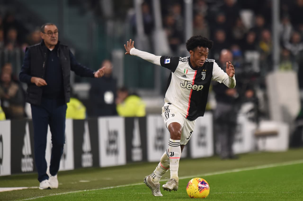 Paulo Dybala entra como cambio por Cristiano Ronaldo y le da la victoria la Juventus contra el Milán y sigue siendo líder de la tabla en la Serie A.