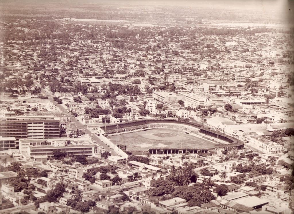 La sede era el Parque Deportivo Veracruzano y que compartía con los Rojos del Águila Veracruz.