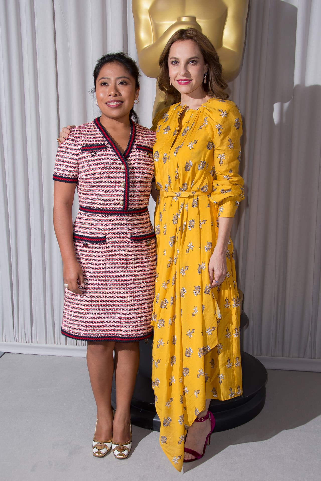 La altura de Yalitza también es otro de los elementos a considerar ya que mide menos de 5 pies (alrededor de 1.50m).