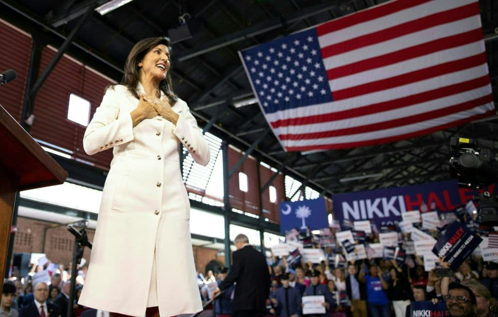 ¿Cuál es el plan de Nikki Haley y por qué sigue enfrentándose a Donald Trump?