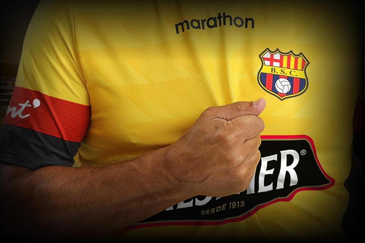 En 1925, el catalán Eutimio Pérez fundó en Guayaquil al Barcelona Sporting Club, equipo que compite en la Copa Libertadores y tiene el mismo escudo que el Barça.