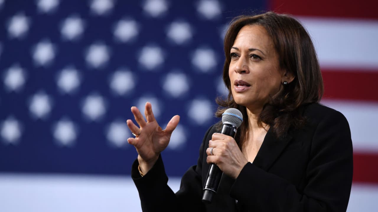 Kamala Harris visitó la ciudad de Fort Worth y felicitó a los tejanos por su participación histórica en estas elecciones