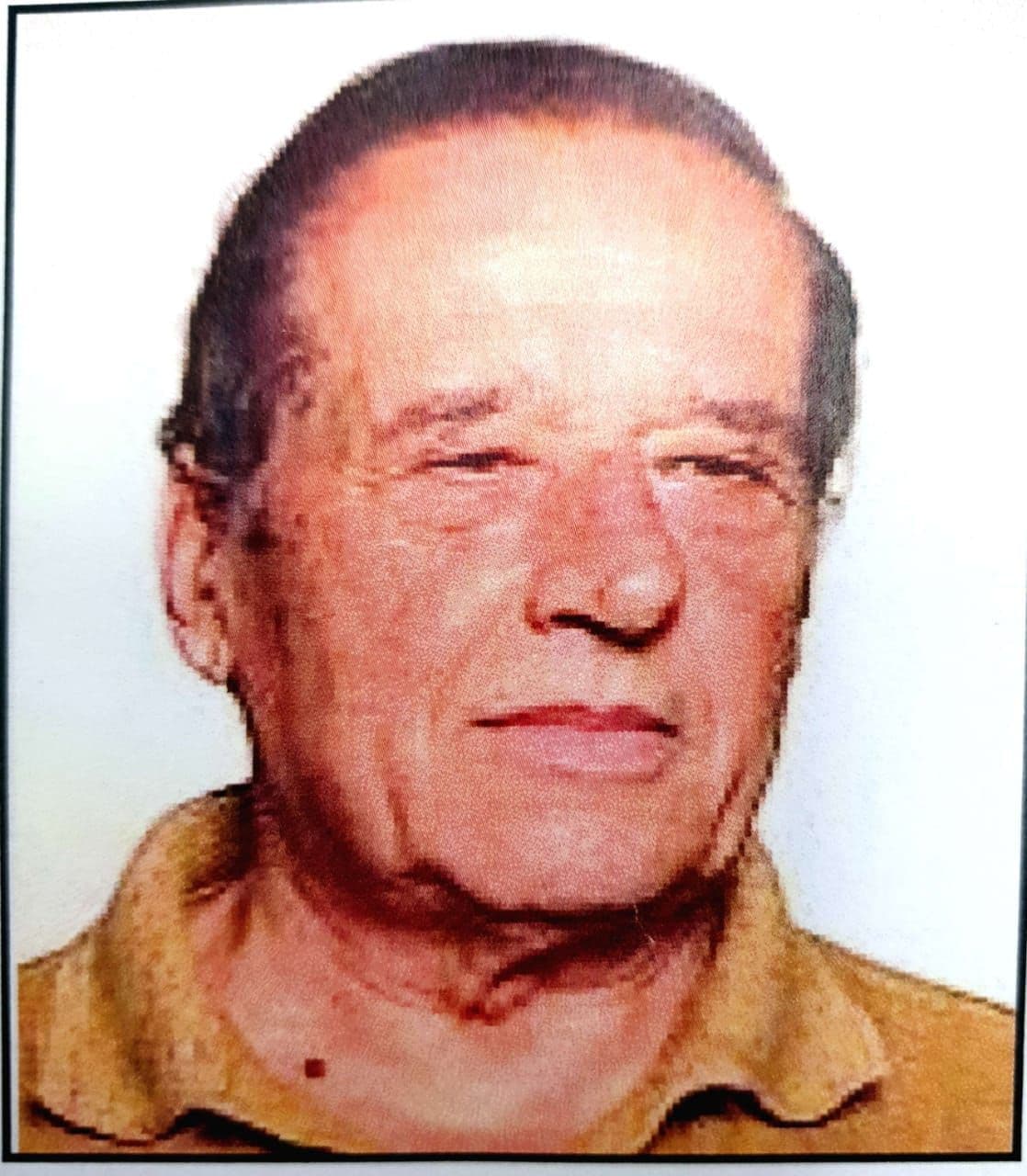 <h3 class="cms-H3-H3"><b>Orlando Ángel Castellini</b> </h3>
<br> 
<br>Este argentino de 87 años es buscado por varios cargos: 
<b>violación de domicilio, privación ilegítima de la libertad con apremios y/o vejaciones, torturas agravadas y homicidio agravado. </b>