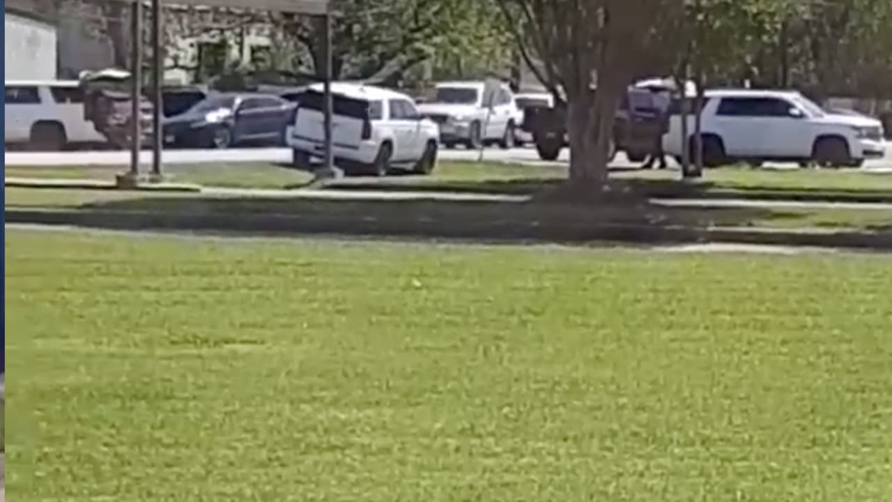 Participaron en el operativo el Departamento de 
<b><a href="https://www.univision.com/temas/policia">Policía </a></b>de Houston (HPD).