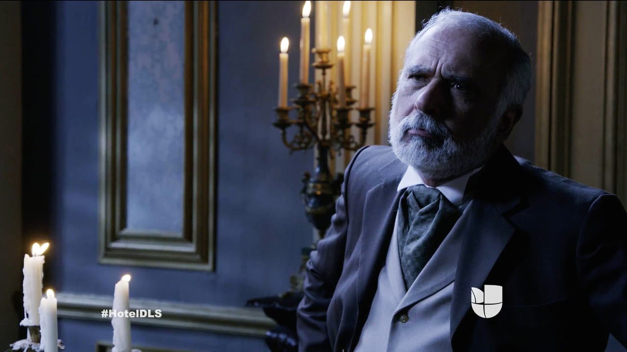 En El Hotel de los Secretos, el detective Ayala se encuentra ante un gran misterio, pues el asesinato de don Rómulo es todo un laberinto.