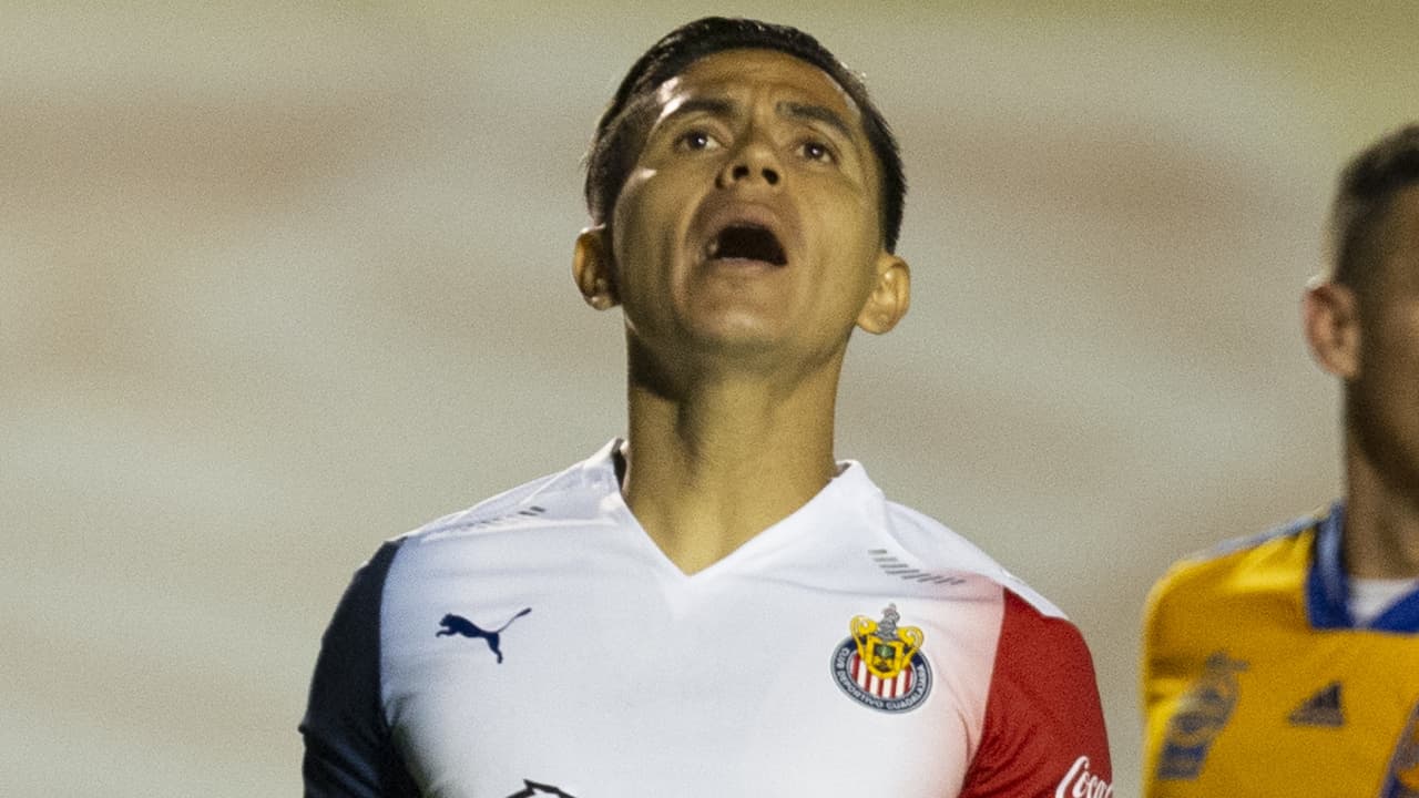 Chivas separó a Dieter Villalpando por proceso legal