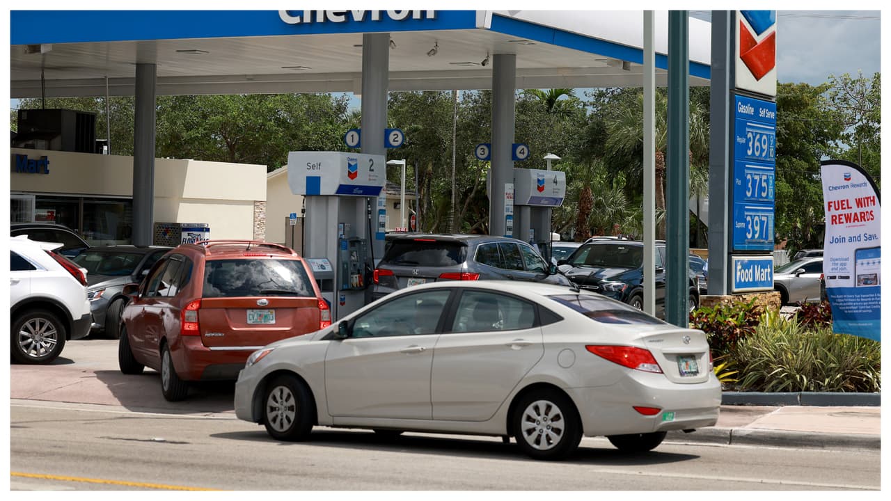 “El público está comprando con pánico”: distribuidor de gasolina ante escasez en el sur de Florida