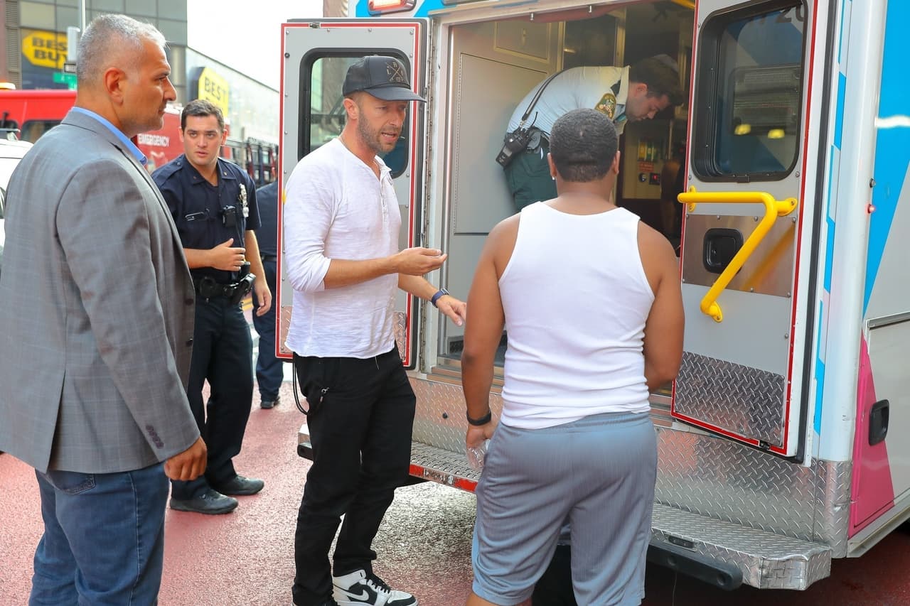 Sin embargo, el diario 
<b><a href="https://www.thesun.co.uk/tvandshowbiz/9668493/chris-martin-dakota-johnson-reunite/" target="_blank">The Sun</a></b> afirmó que el músico y la estrella de '50 sombras de Grey' recientemente estuvieron separados por dos meses.