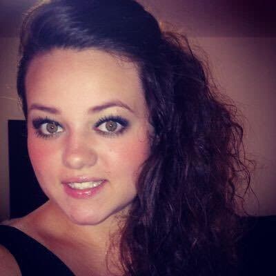 <b>Andrea</b> tiene 24 años de edad y ha realizado varios trabajos en la televisión, aunque también ha probado suerte en el teatro, realizando obras como 'El mago de OZ' y 'Ricitos de oro'.