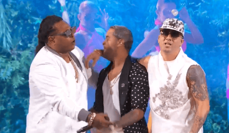 Al culminar 'Vacaciones', los reguetoneros quedaron exhaustos porque realmente transmitieron toda su energía para alegrar a la audiencia.