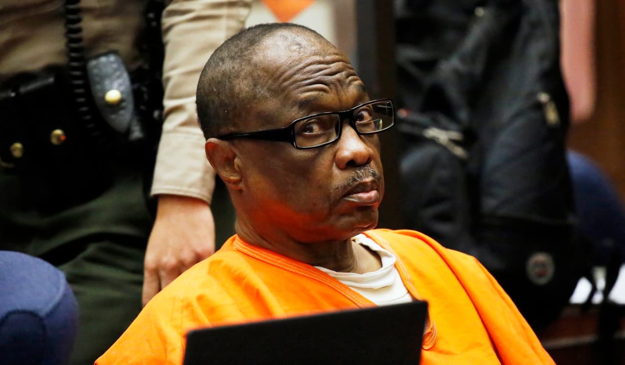 <b>Lonnie Frankil.</b> Este asesino serial apodado 'Grim Sleeper' fue condenado en el 2016 por los asesinatos de nueve mujeres y una adolescente en Los Ángeles, crímenes que fueron cometidos desde la década de los 80's. Durante su juicio se le vinculó a los homicidios de por lo menos 14 mujeres. Las autoridades creen que Franklin, quien actualmente tiene 66 años, podría ser reponsable de la muerte de hasta 25 personas.