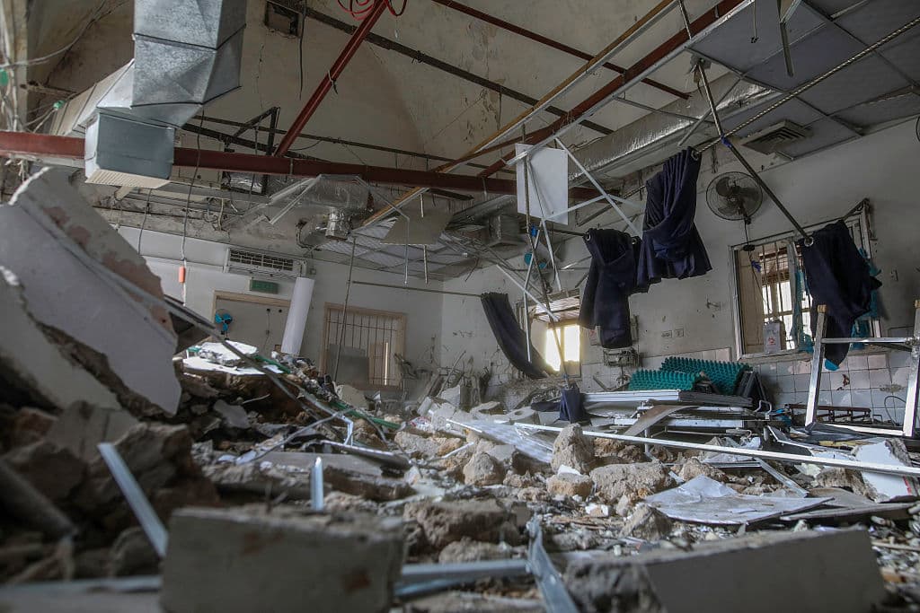 Los escombros del Hospital Bautista de la Ciudad de Gaza. Aviones de guerra israelíes lanzaron dos ataques aéreos contra el hospital.