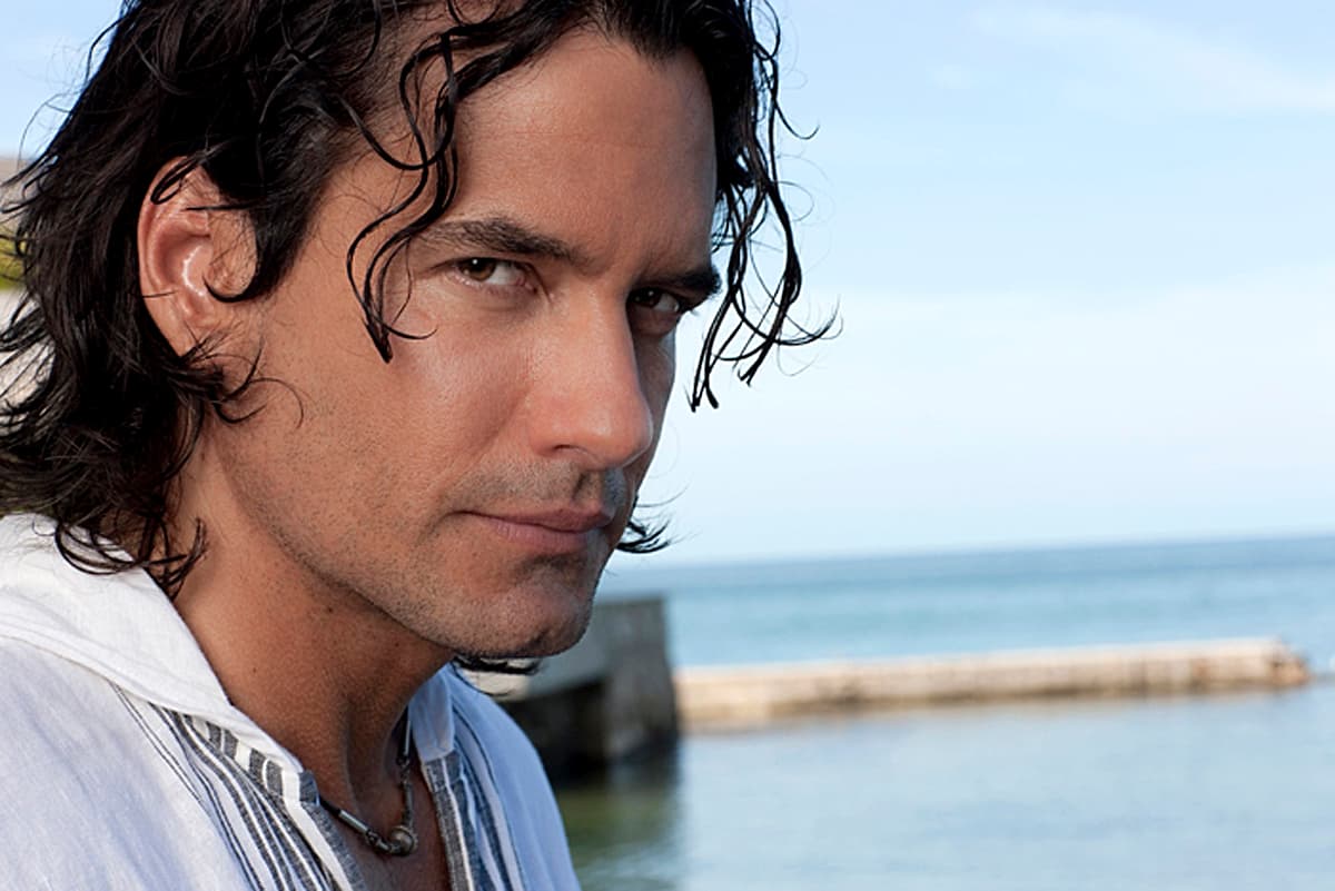 El cubano
<b>Mario Cimarro </b>destacó por ser Luciano Alcántara, el amante de Paola.