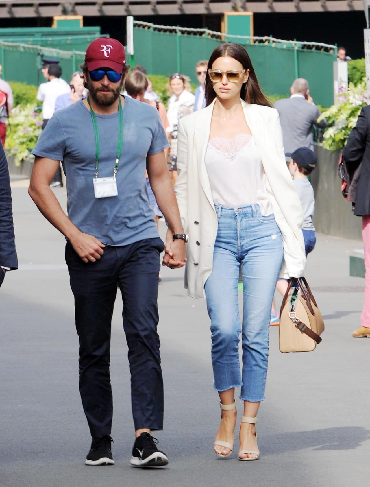 "Creo que en todas las buenas relaciones traes lo mejor y lo peor, es solo la naturaleza de un ser humano", comentó.
<br>