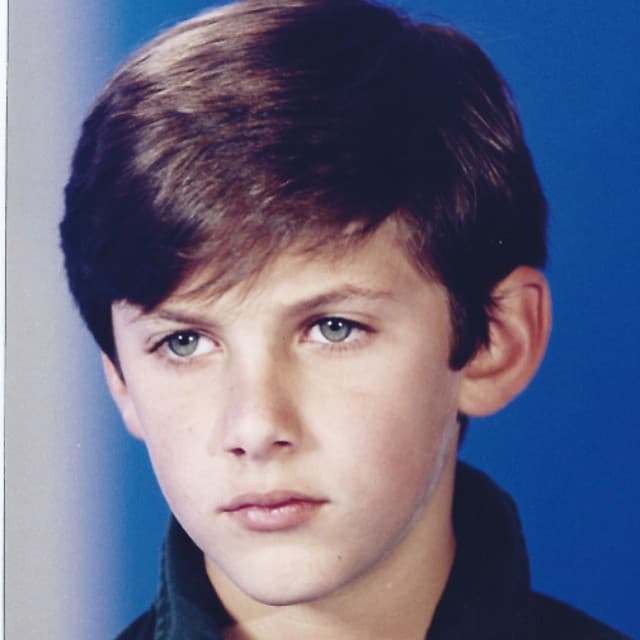 Tenía tan sólo 10 años cuando dio vida a 'Pablo Montero'. Este melodrama fue producido por sus padres.