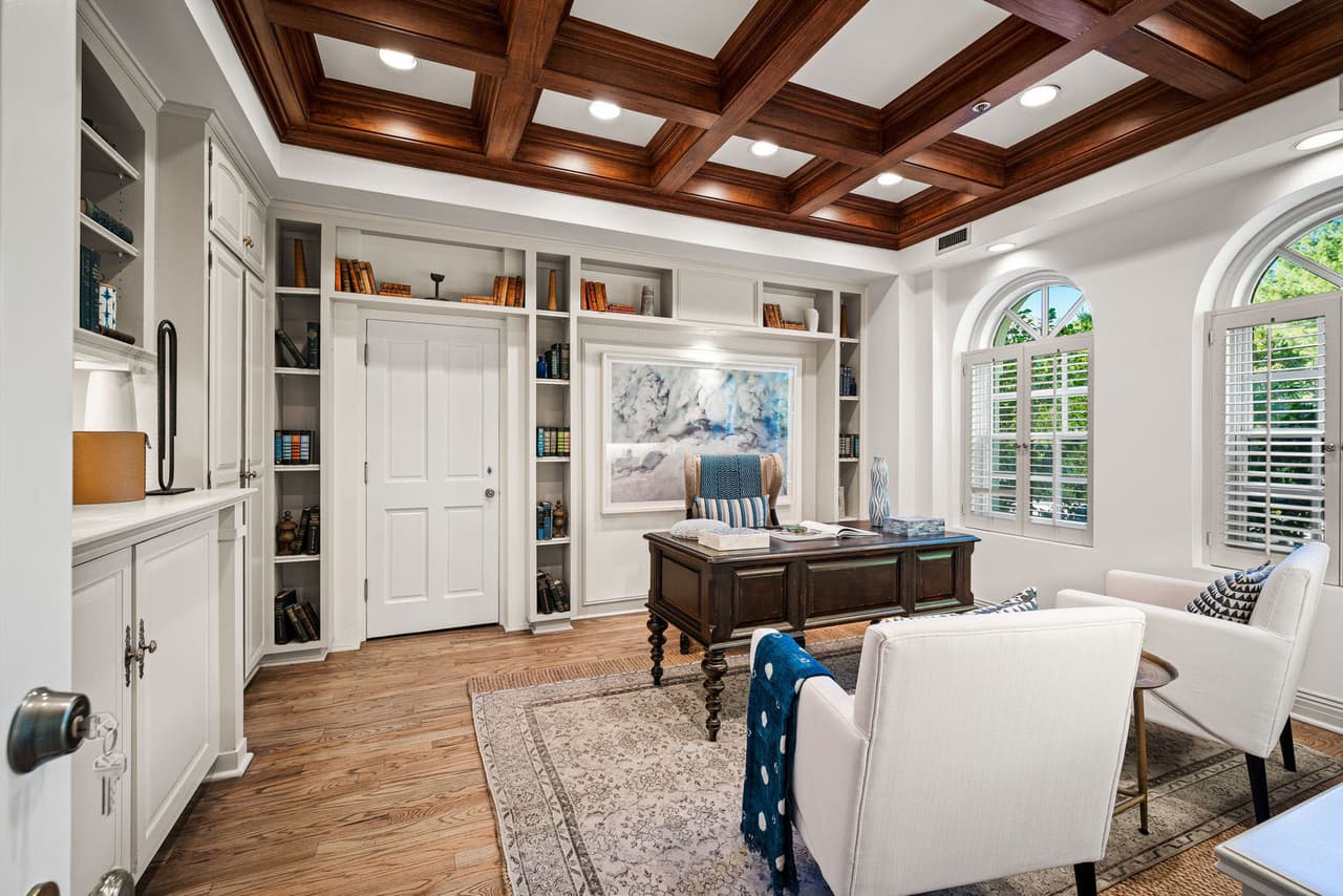 La casa se puso a la venta desde septiembre pasado y según los reportes se encuentra en una de las zonas más seguras de Los Ángeles.
<br>