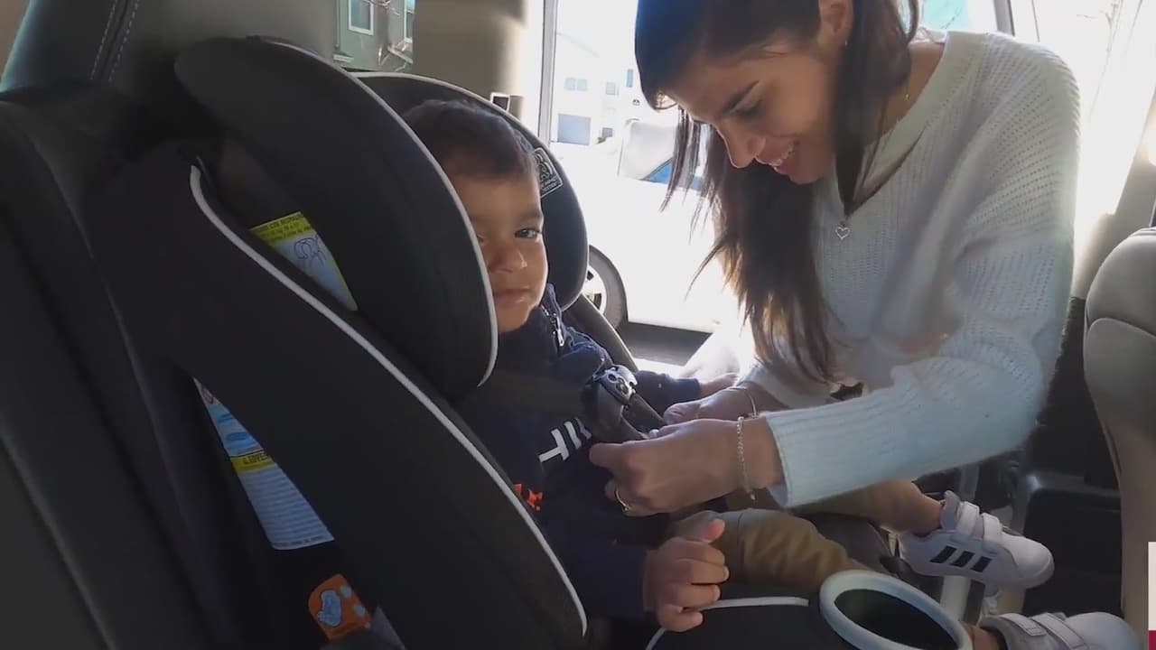Entra en vigor nueva ley en Texas sobre uso correcto de asientos de auto para niños