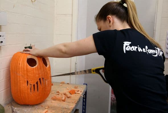 Se podrá disfrutar de un ambiente terrorífico y mucha diversión.