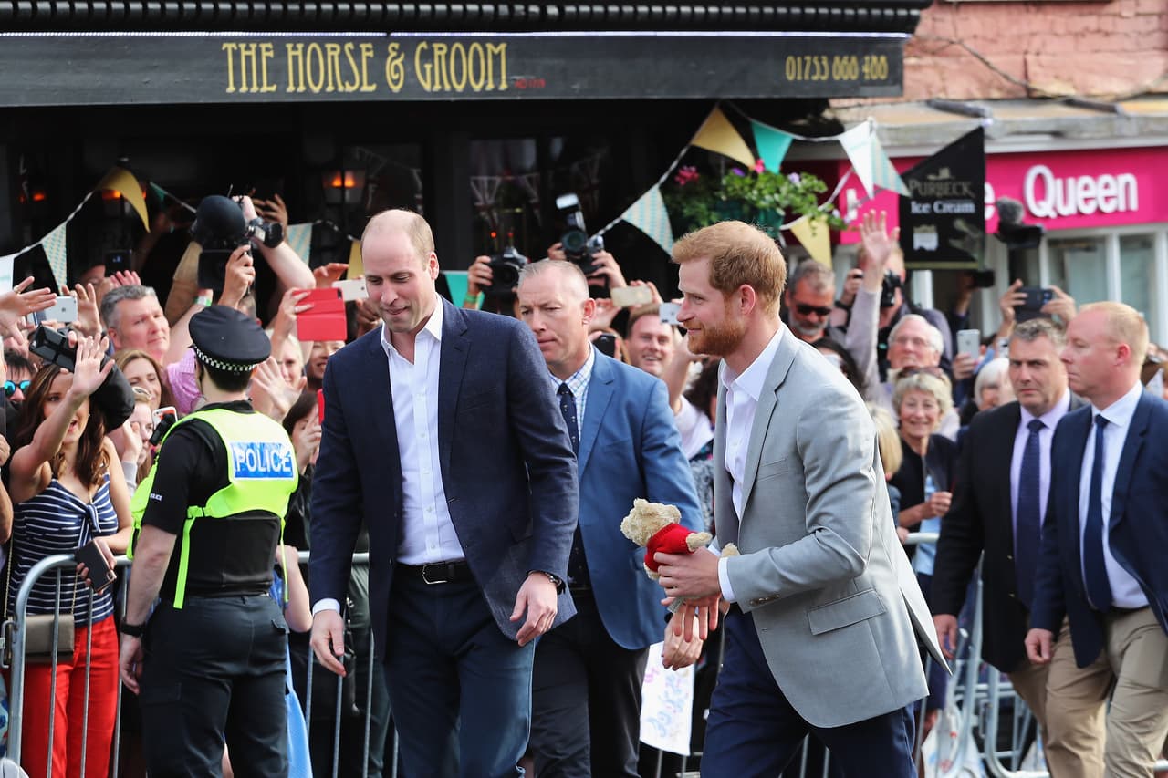 Los príncipes William y Harry agradecieron el apoyo y tanto amor que han recibido de personas que no conocen.